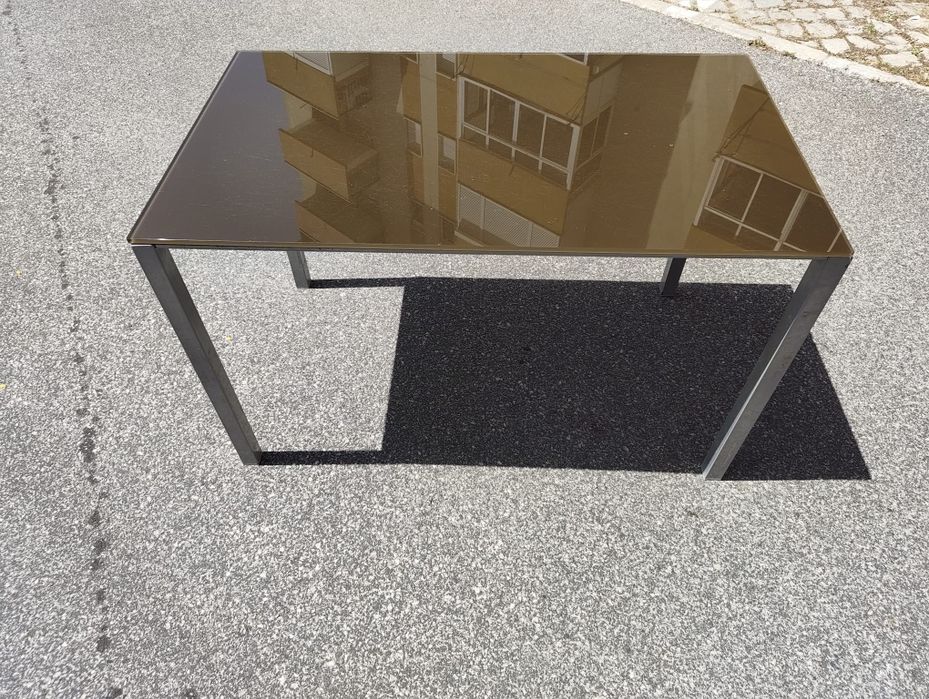 Mesa de cozinha ou sala