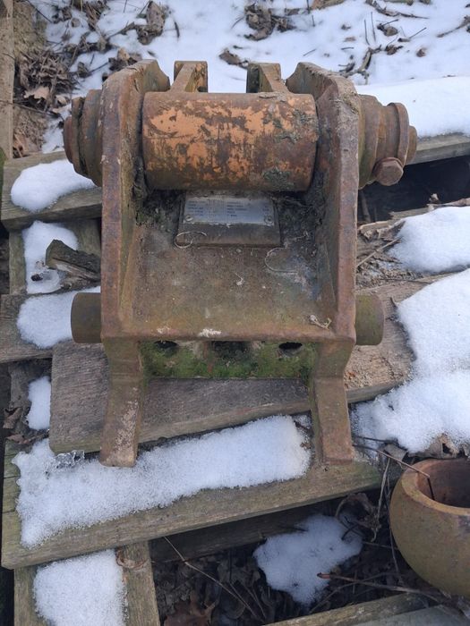 Szybkozłącze do koparki łyżki kubota case yanmar jcb sworznie fi35