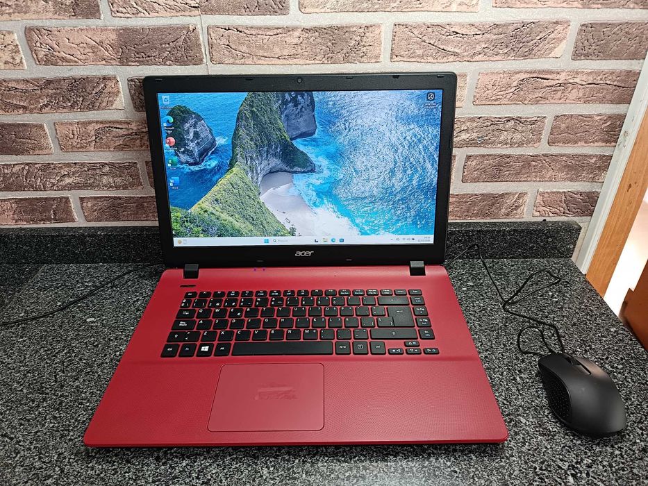 Acer Aspire ES1-521