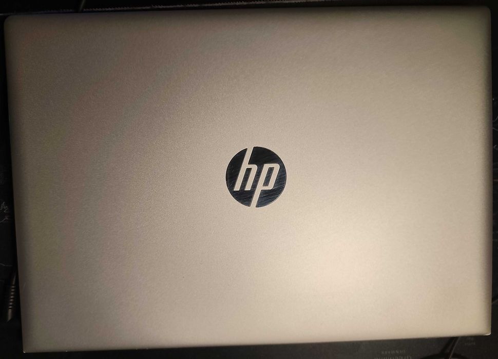 HP Probook 640 G5 - I5 8gen 1.6Ghz + 16GB + SSD256