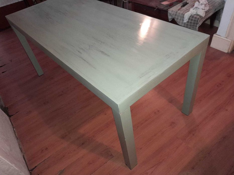 Mesa de Madeira com pernas de aparafusar