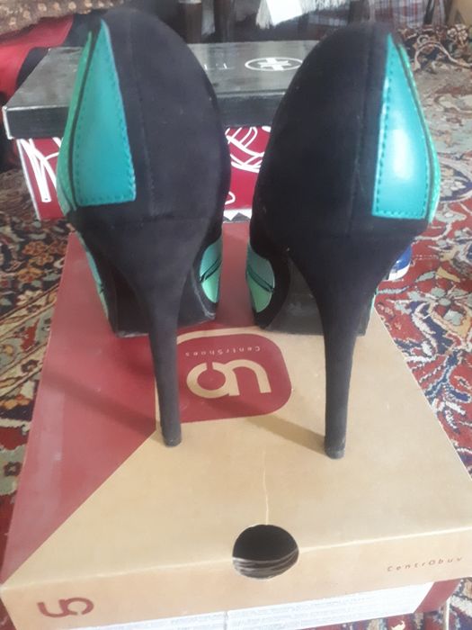 Продам туфли на каблуке