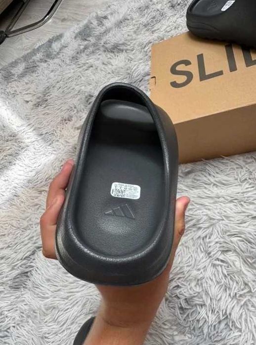 adidas Yeezy Slide, 38