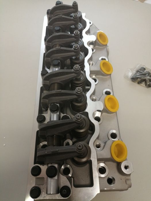 Cabeça colaça culaça nova de motor mitsubishi L200 L300 L400 completa