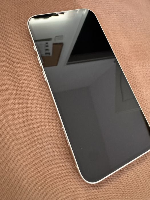 Iphone 13 stan bardzo dobry