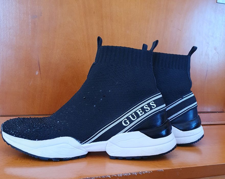 Ténis Guess tamanho 36