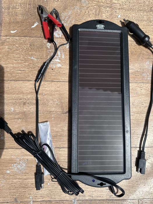 Авто сонячна батарея