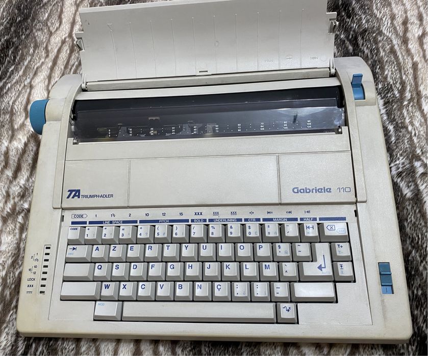 Vendo máquina de escrever