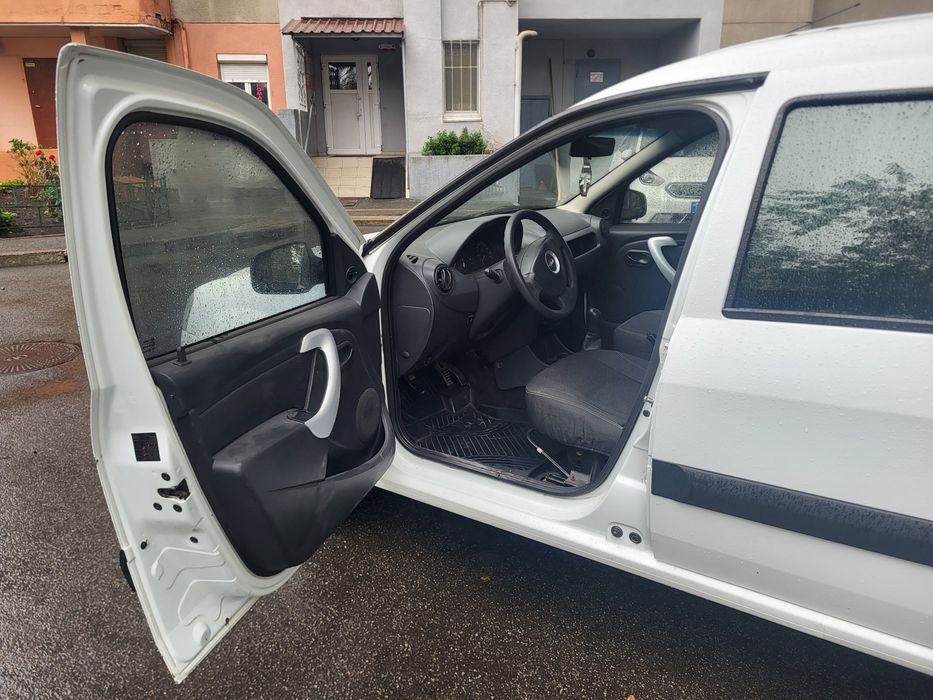 Lada Largus 2014 газ-бензин 1.6