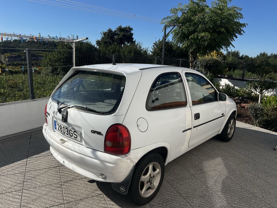 Opel Corsa B gasolina