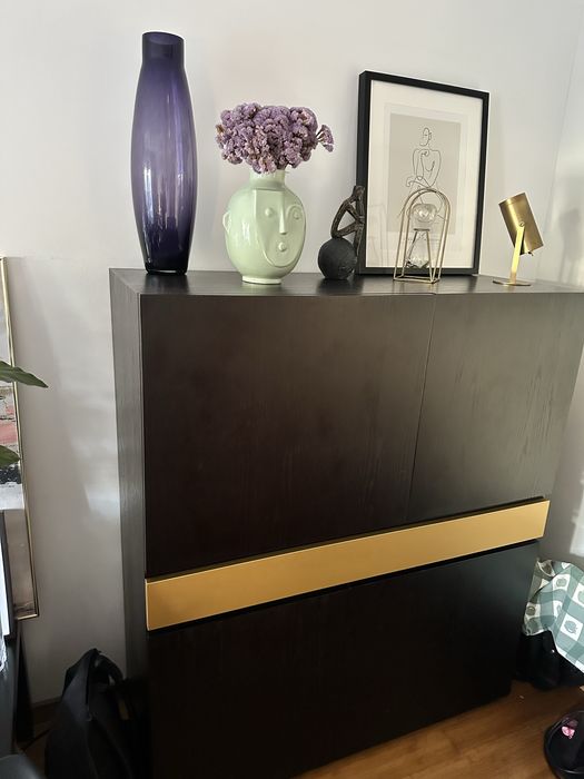 Aparador sala  em carvalho escuro - madeira maciça- excelente estado