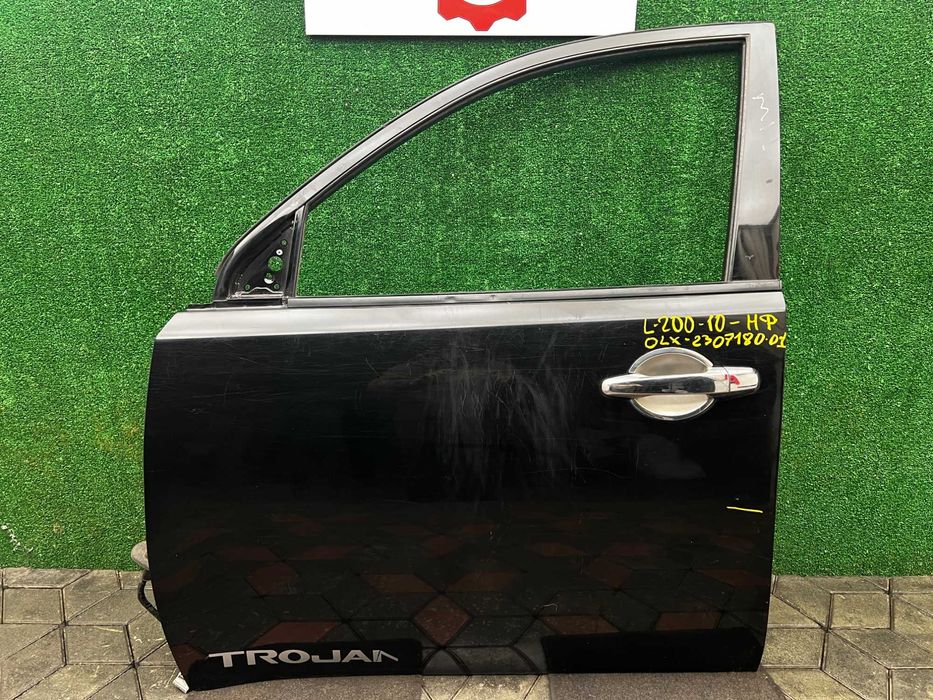 дверка передня ліва для L200 2005-2015
