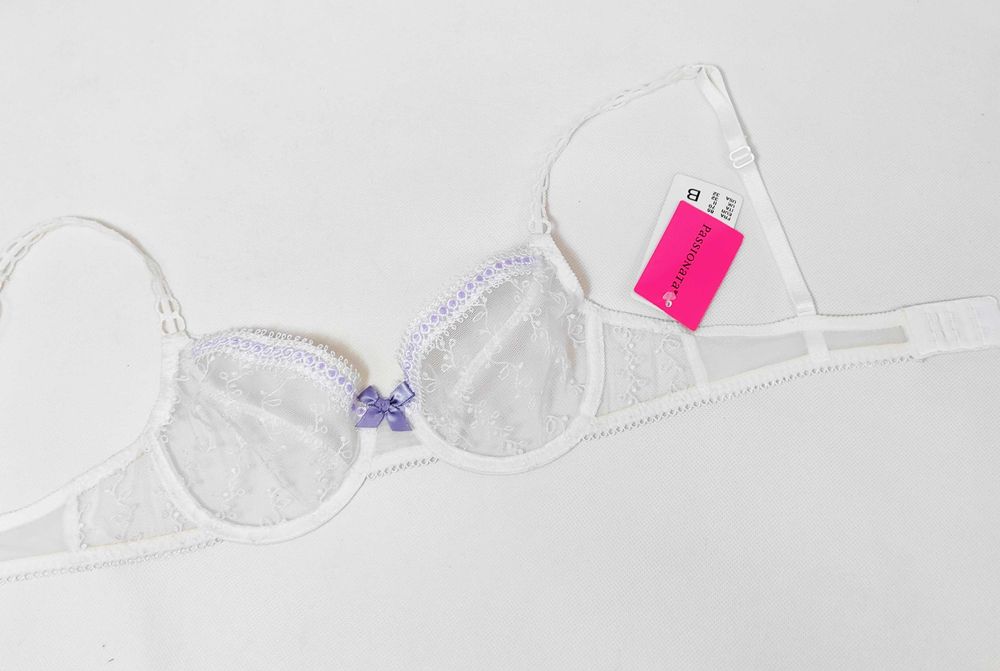 Biustonosz biały koronkowy miękki z fiszbinami PASSIONATA 70B BIU004