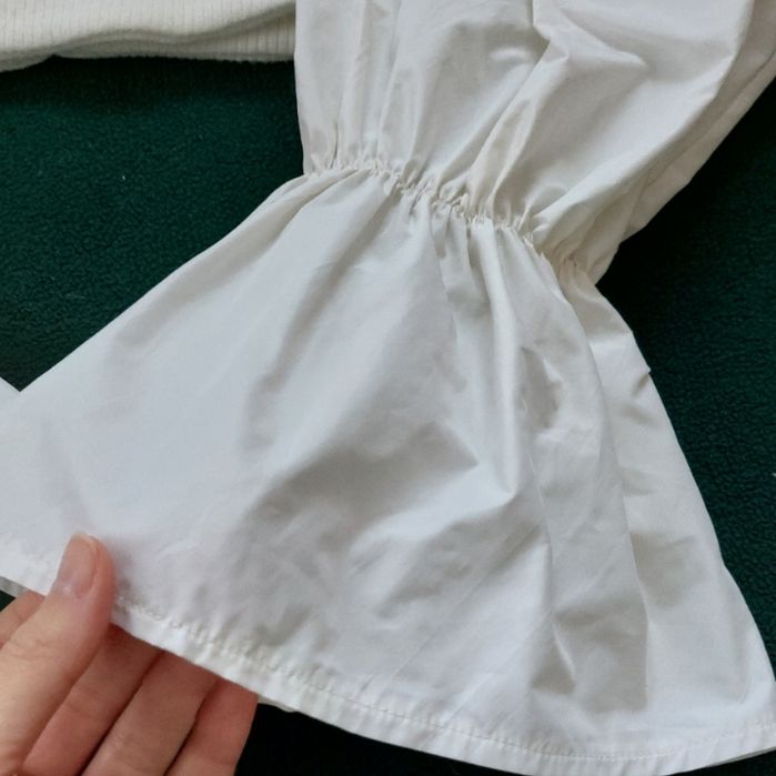 Кофта в рубчик, вязана з плечиками і рукавами