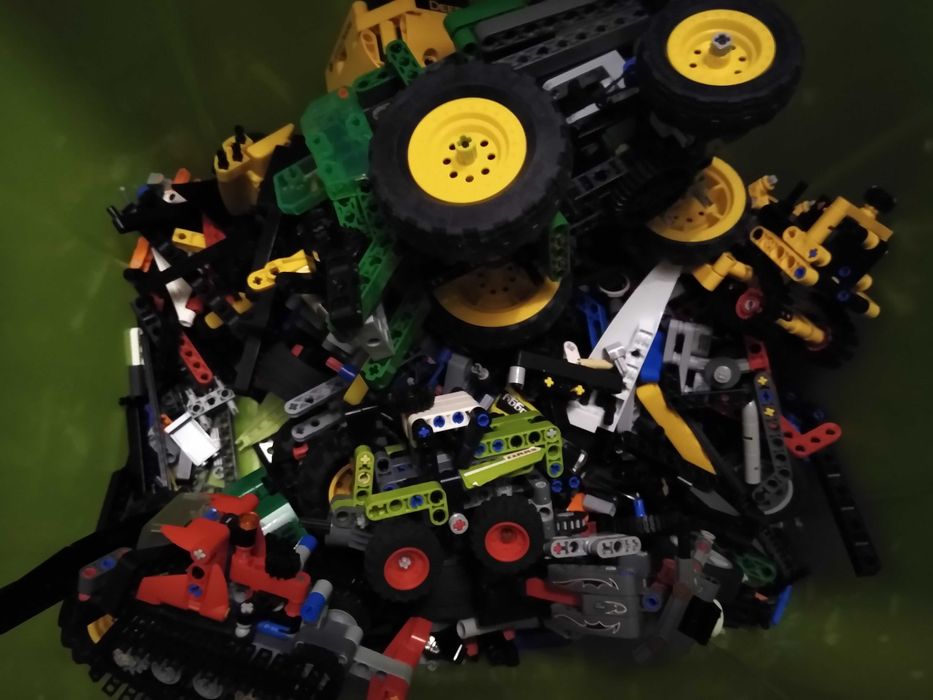 Klocki lego technic - różne pojazdy