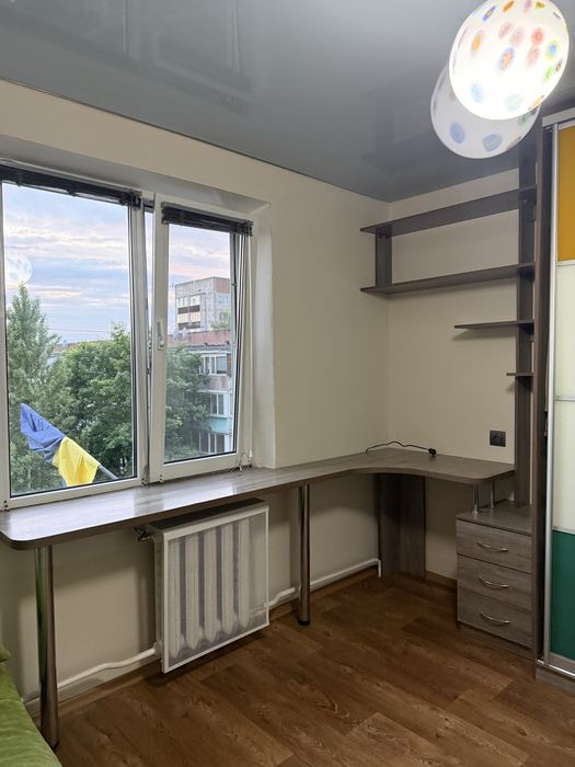 Продам 2-х кімнатну квартиру