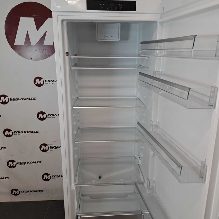 Chłodziarka Bauknecht KR 17G4 WS 2 [2 lata gwar] E/319l/167cm wys/38dB