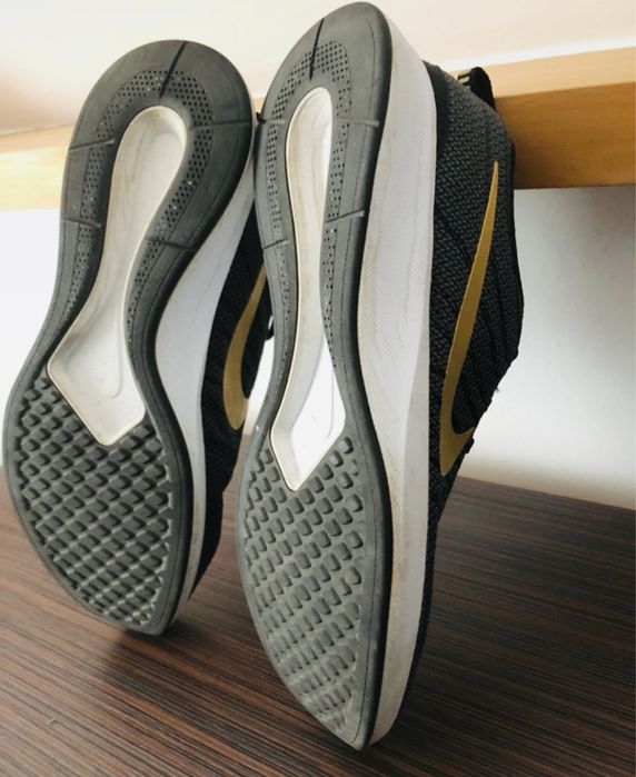 Buty Nike. Buty Nike Dualtone Racer roz 40,5