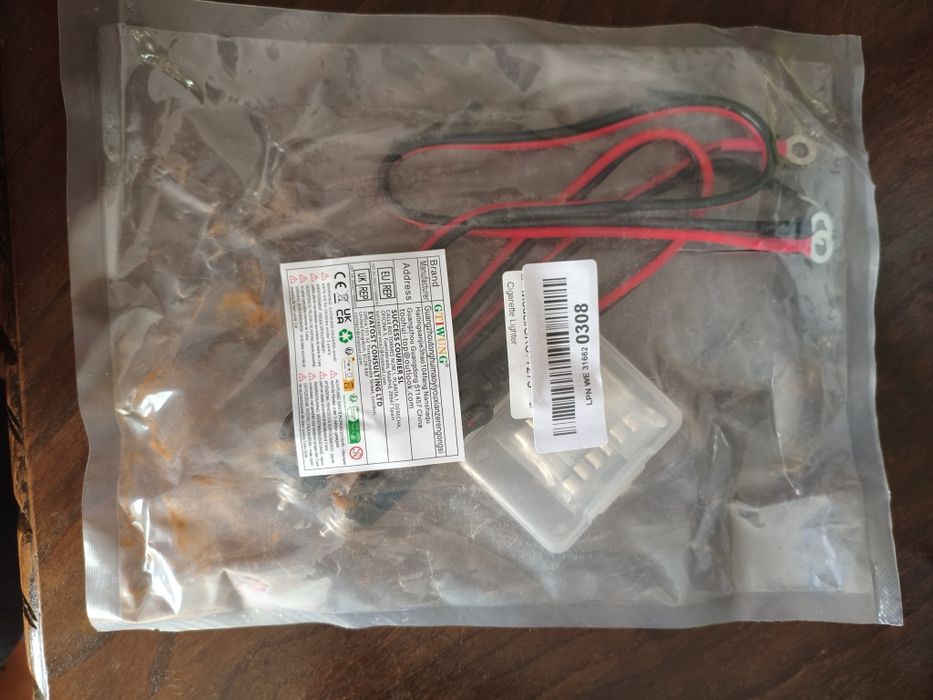 Ligação ao isqueiro do carro