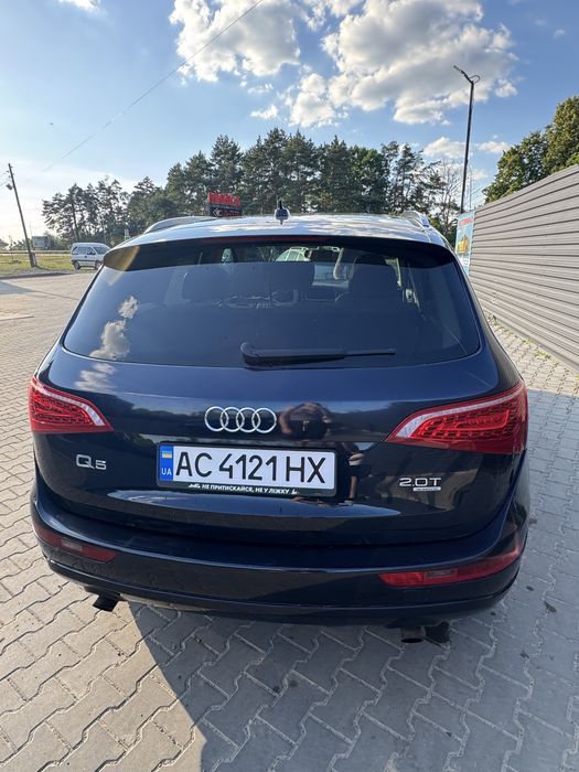 Продам Audi Q5 2010