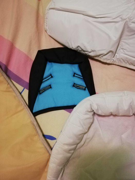 zagłówek do wózka do spacerówki lub do fotelika sam