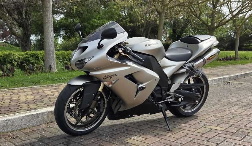 Kawasaki ZX10R Ninja 2006/07 Cor Titanium