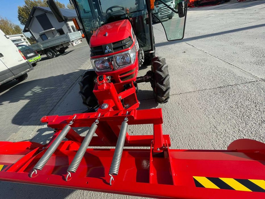 Pług do śniegu z płytą montażową do mini ciągnika  agrosped kubota, Iseki, Yanmar i Mitsubishi promocja