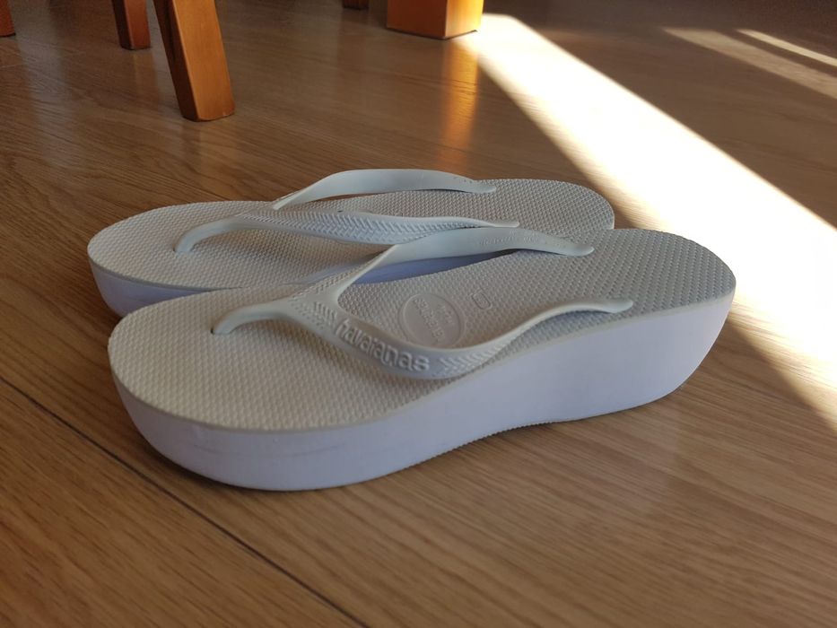 Havaianas de cunha alta n.37