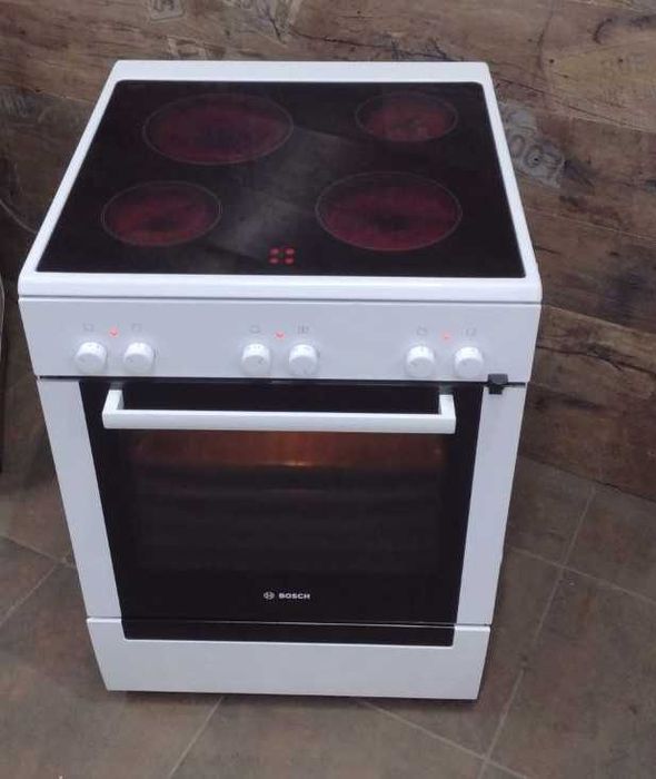 Електрична плита/електроплита Bosch HCA744250Q гарантія доставка бу бв
