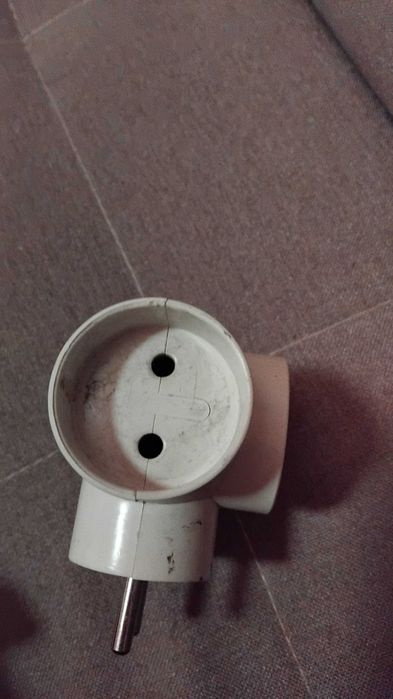 Rozgałęźnik do gniazdka, złodziej na 3 urządzenia