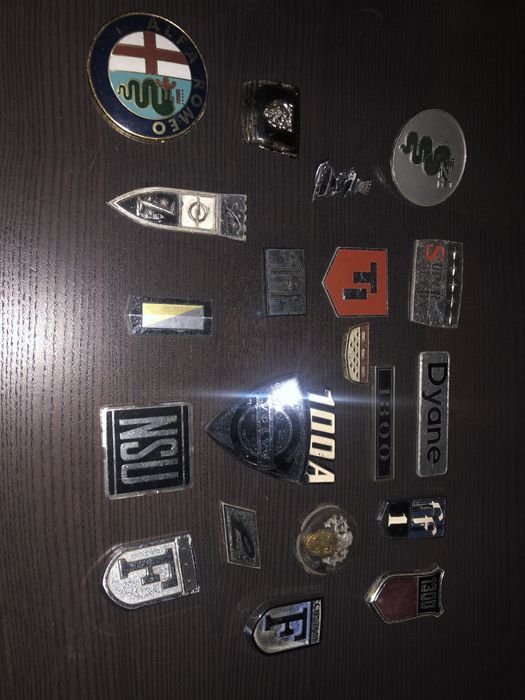 Emblemas de marcas carros antigos ( Diversas marcas)