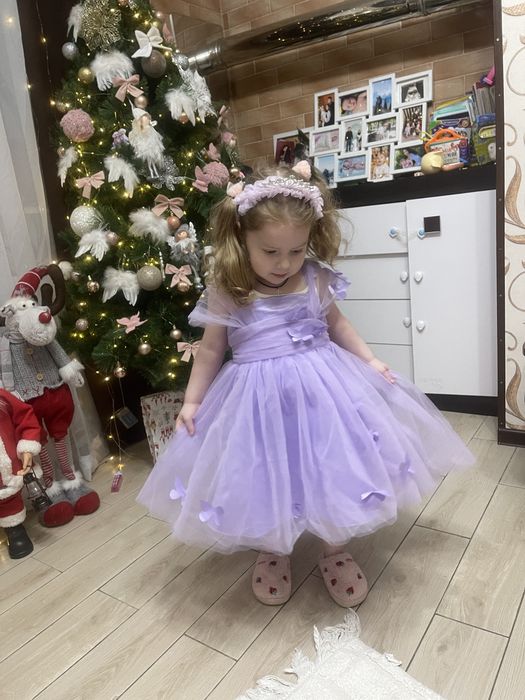 Нарядное платье на 3 года