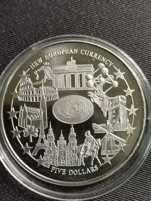 Инвестиционные монеты Либери5 долларов серии города и Страны