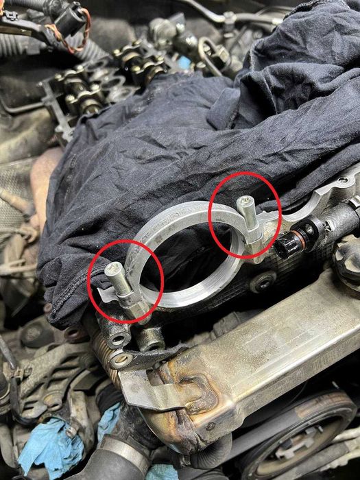 Болт вакуумного насоса BMW M47 M57 шпилька кріплення 2шт