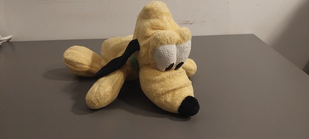 PLUTO  maskotka stan bdb