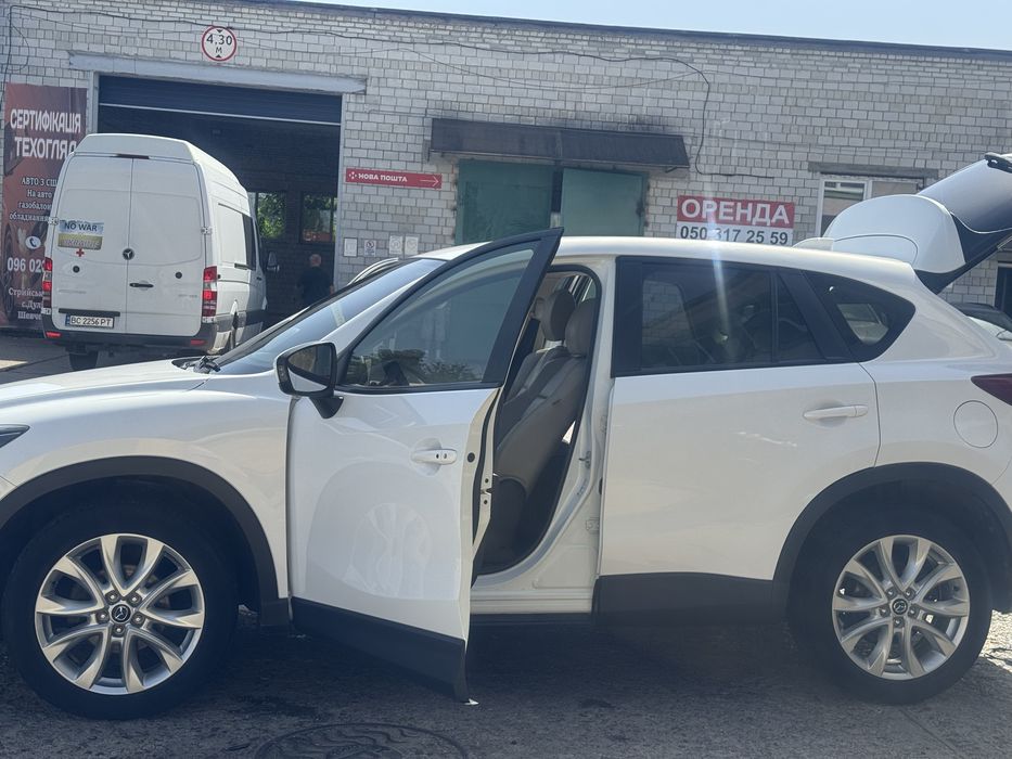 Машина Mazda CX5 Автомобіль Мазда 2016 року Дизель 2.0