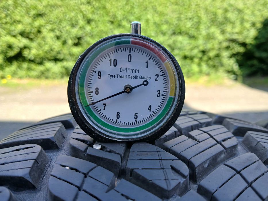 Opony wielosezonowe 215/60/17 FULDA bieżnik 7,5mm F-VAT