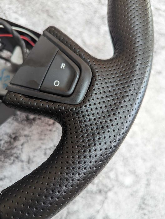 Kierownica Renault Megane 3  świeżo obszyta