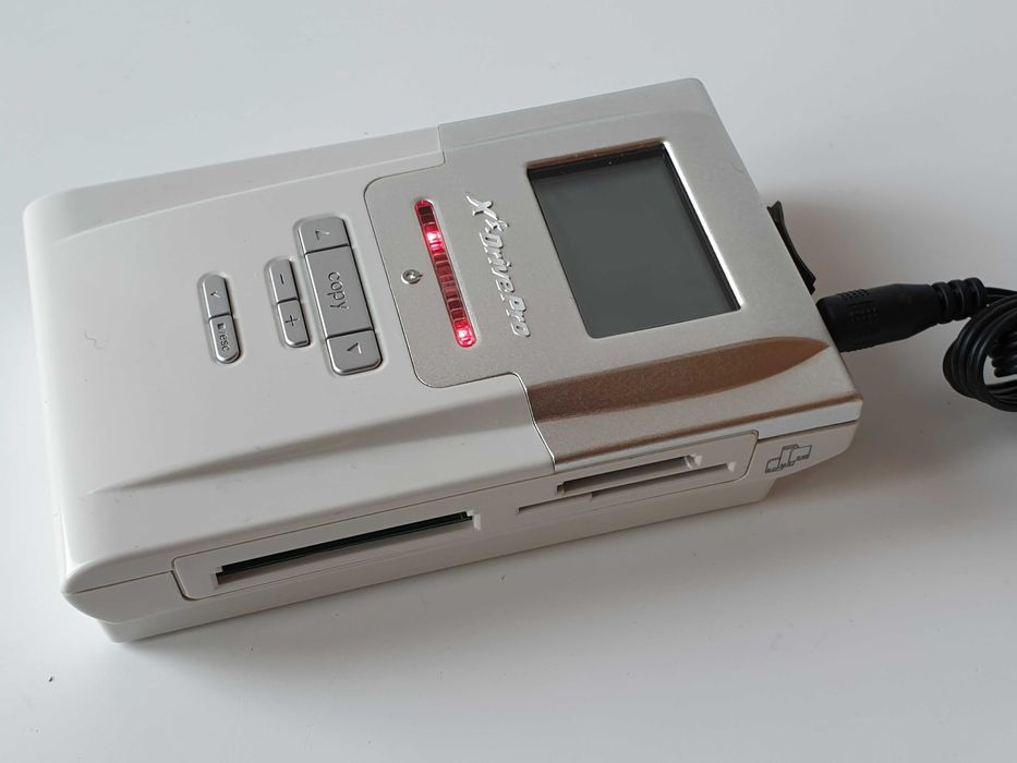 картрідер МРЗ HDD ide 2,5 X's-DRIVE VP300 Windows  Mac OS 8.6 Linux