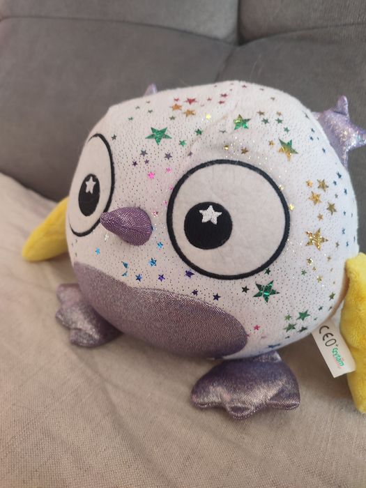 Pluszak sowa w świecące gwiazdeczki z metką