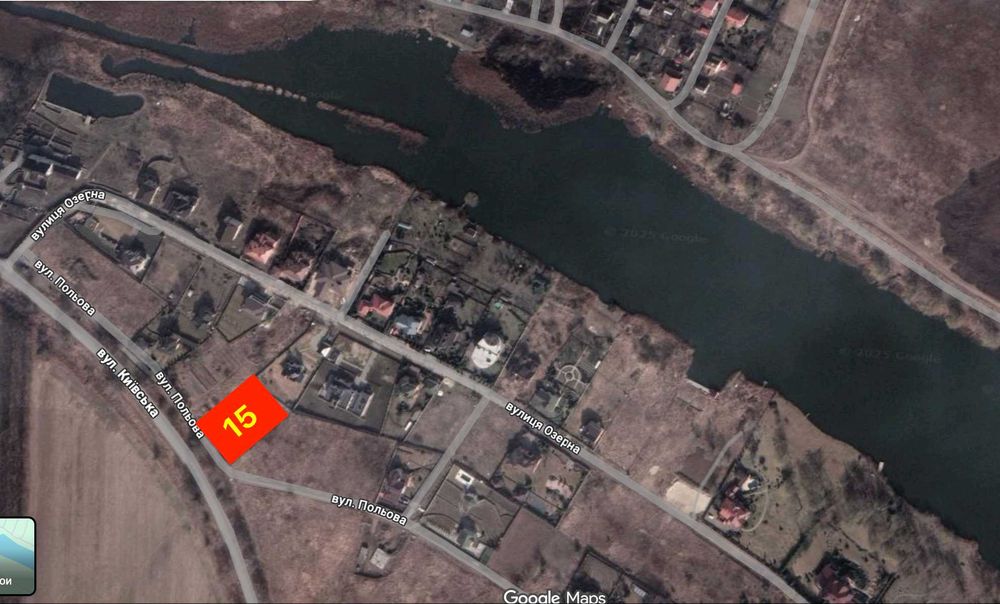 Продам Земельну Ділянку 15 соток в Закритому Містечку з Озером