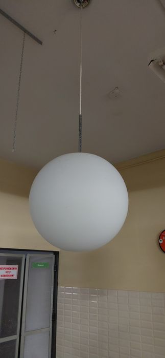 Lampy kule wiszące za 50 zł szt.