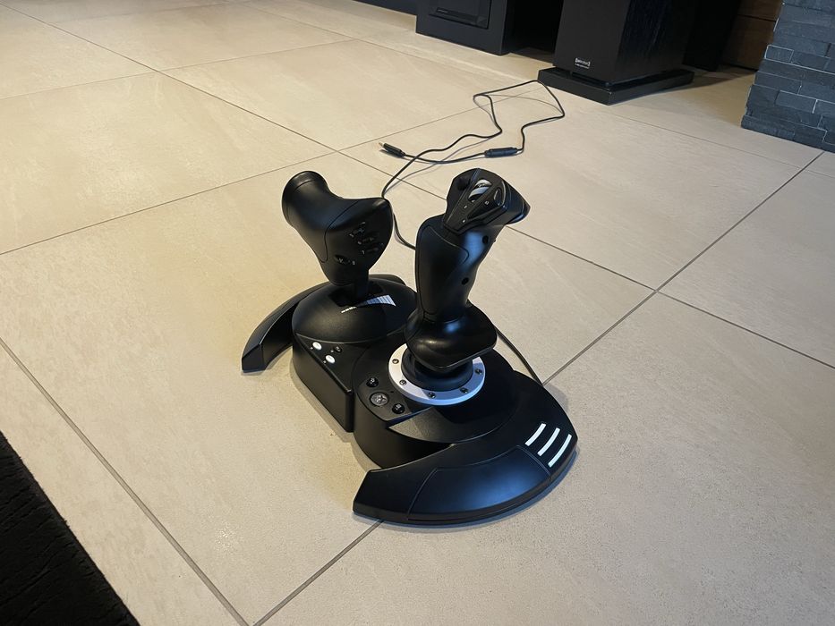 T.Flight Hotas One – joystick do Xbox / PC – sprawny, 200 zł