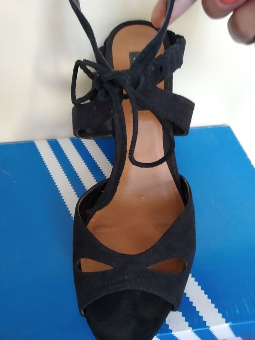 Гарне взуття на платформі