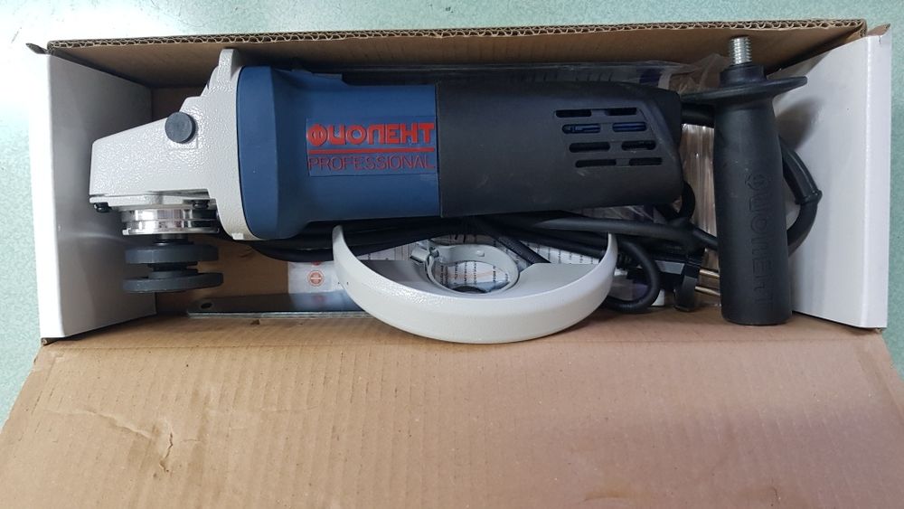 Кутова шліфмашинка болгарка Фіолент