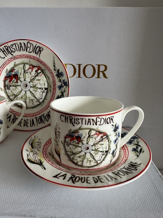 Zestaw filiżanek Christian  Dior z kolekcji Tarot La Roue de la Fortune