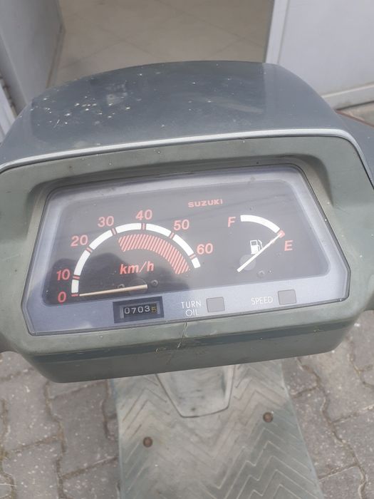 Vendo scooter suzuki usada