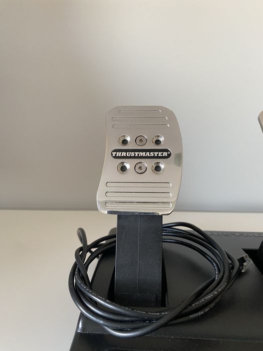 Volante Thrustamaster t300 Ferrari Integral Alcantra Edition Ps/pc