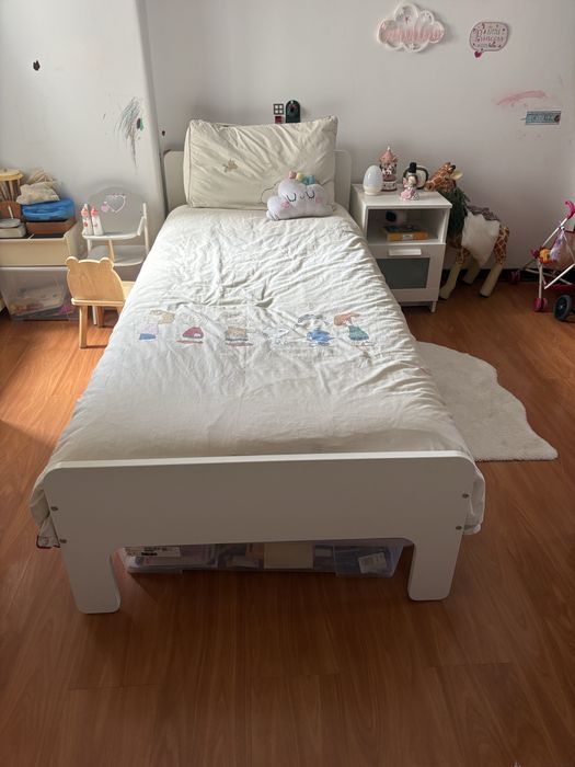 Cama de crianca IKEA + Colchão