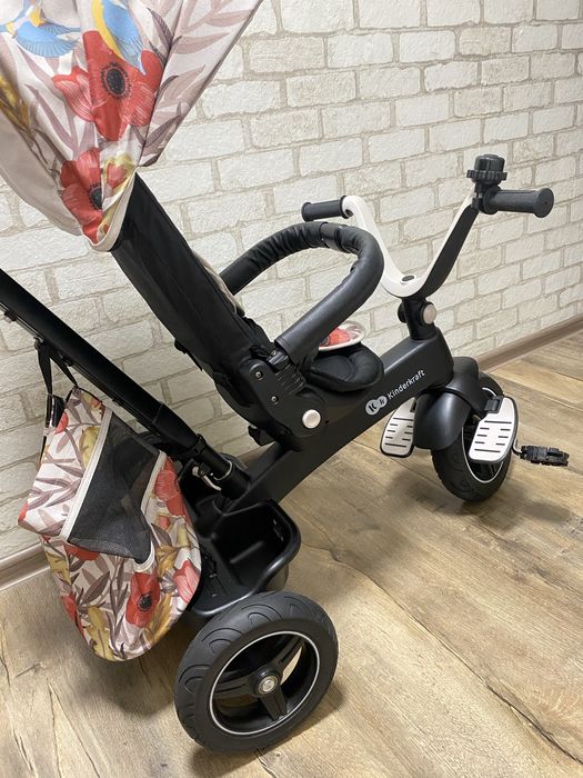 Триколісний велосипед Kinderkraft EasyTwist